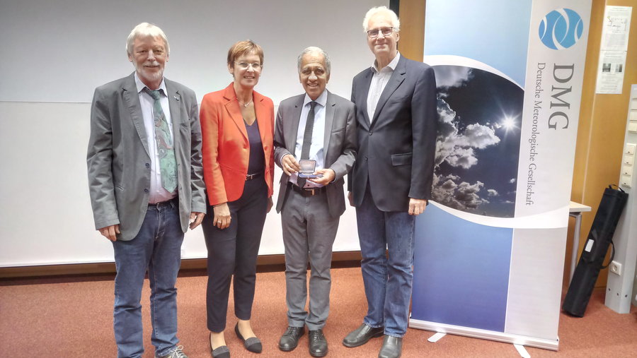 Professor Mojib Latif mit Alfred-Wegener-Medaille der Deutschen Meteorologischen Gesellschaft ausgezeichnet